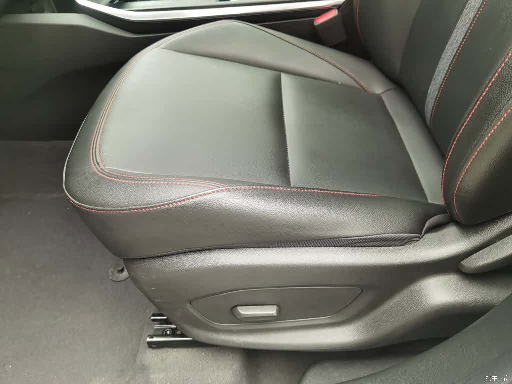 Chevrolet RS, 2022 20
