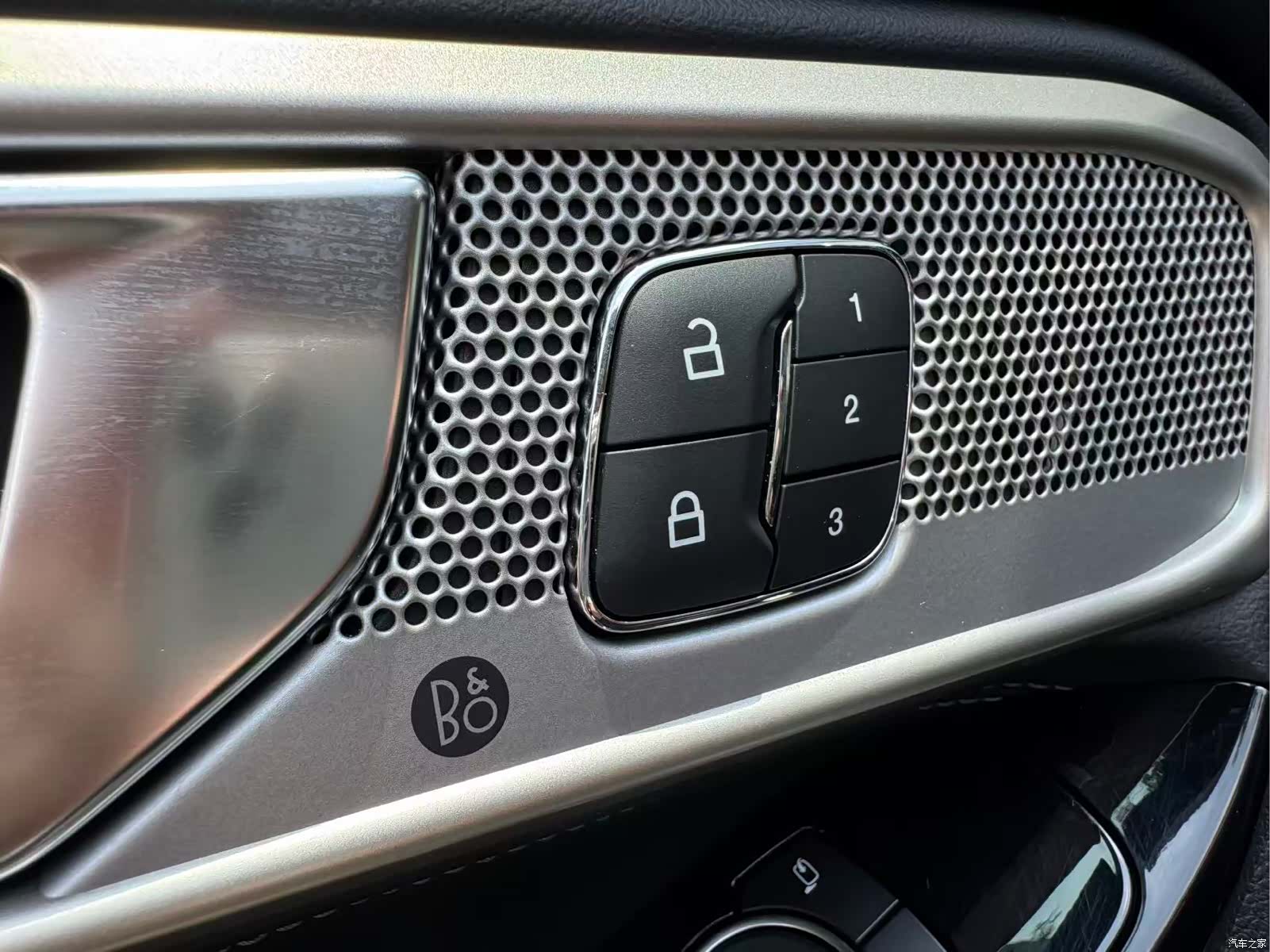 Ford Explorer, 2022 17