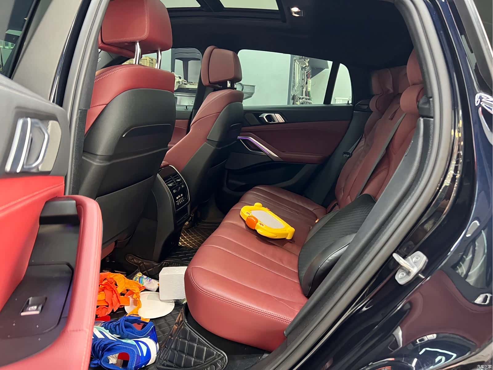 BMW X6, 2022 все фото