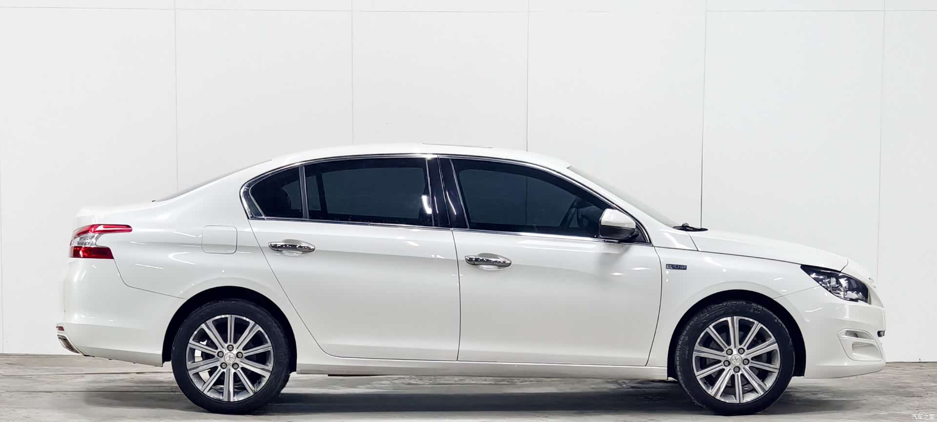 Peugeot 408, 2016 8