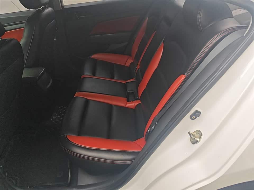Hyundai Lead Hyundai Lead