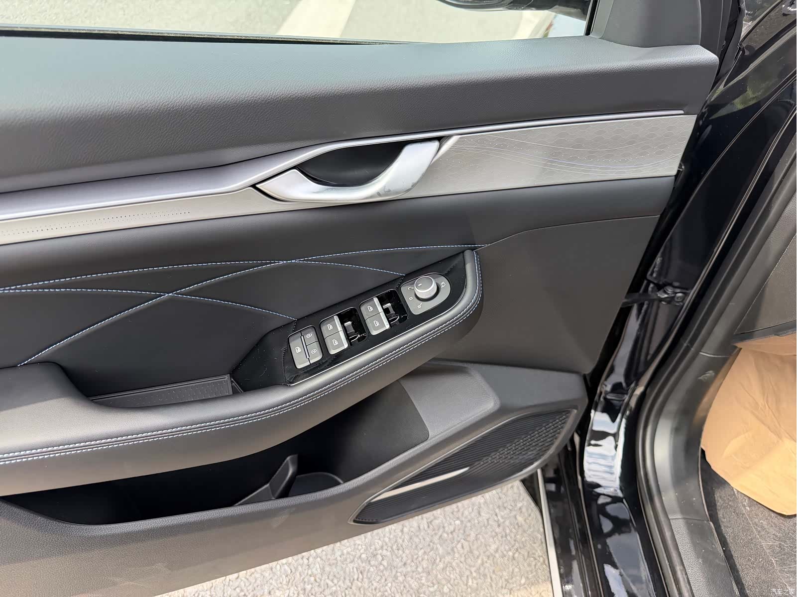 Geely Preface, 2026 9