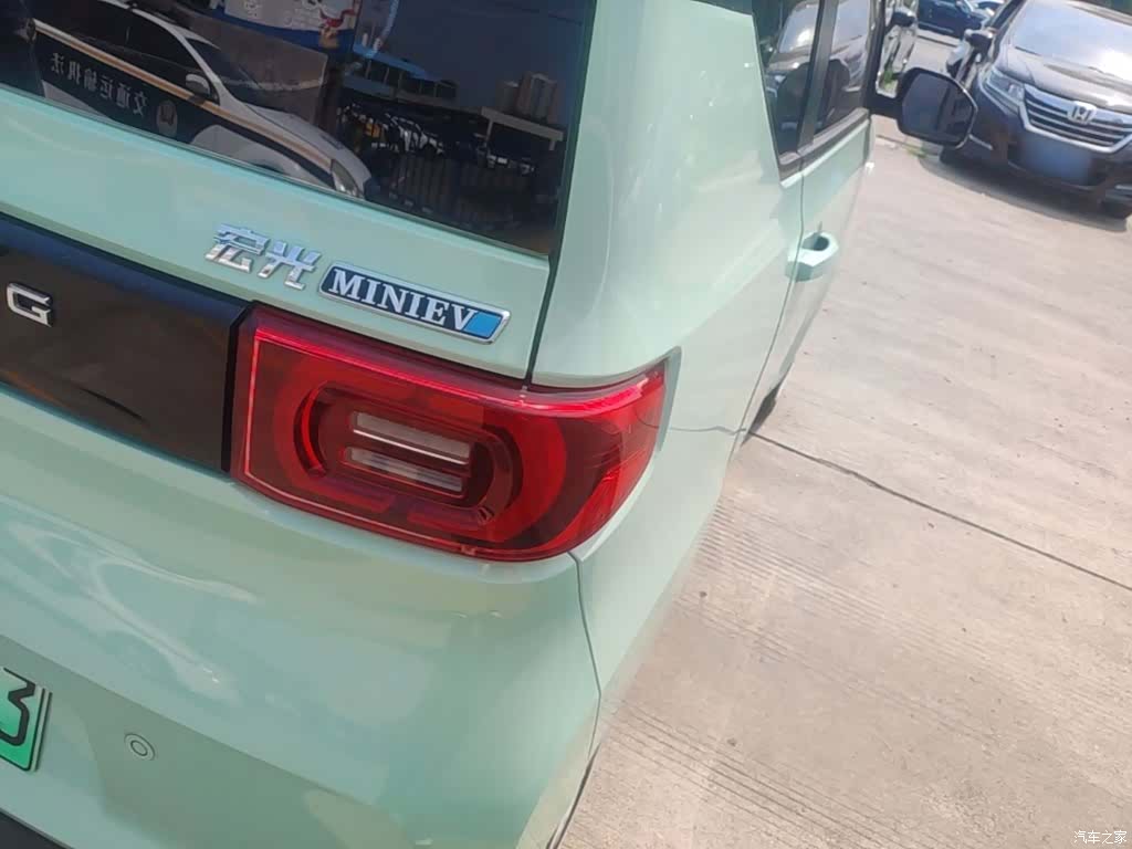 Wuling MINIEV, 2022 8