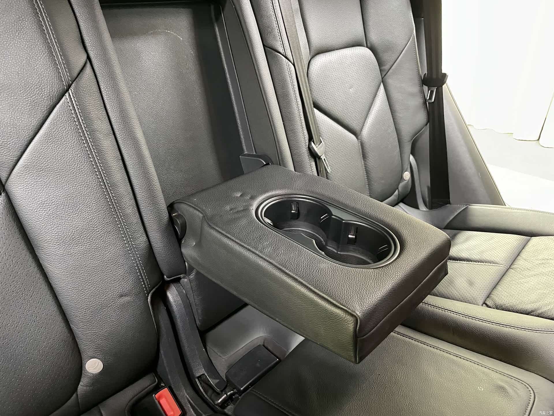 Porsche Cayenne, 2013 26