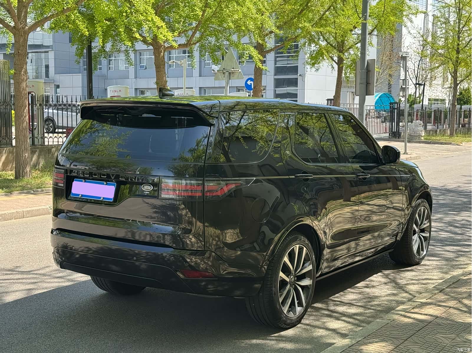 Land Rover Discovery, 2021 3