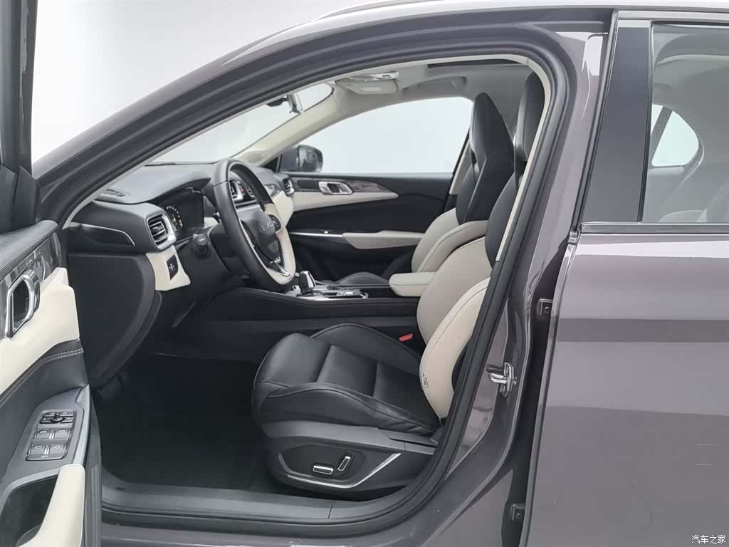 Lynk & Co 02, 2022 10