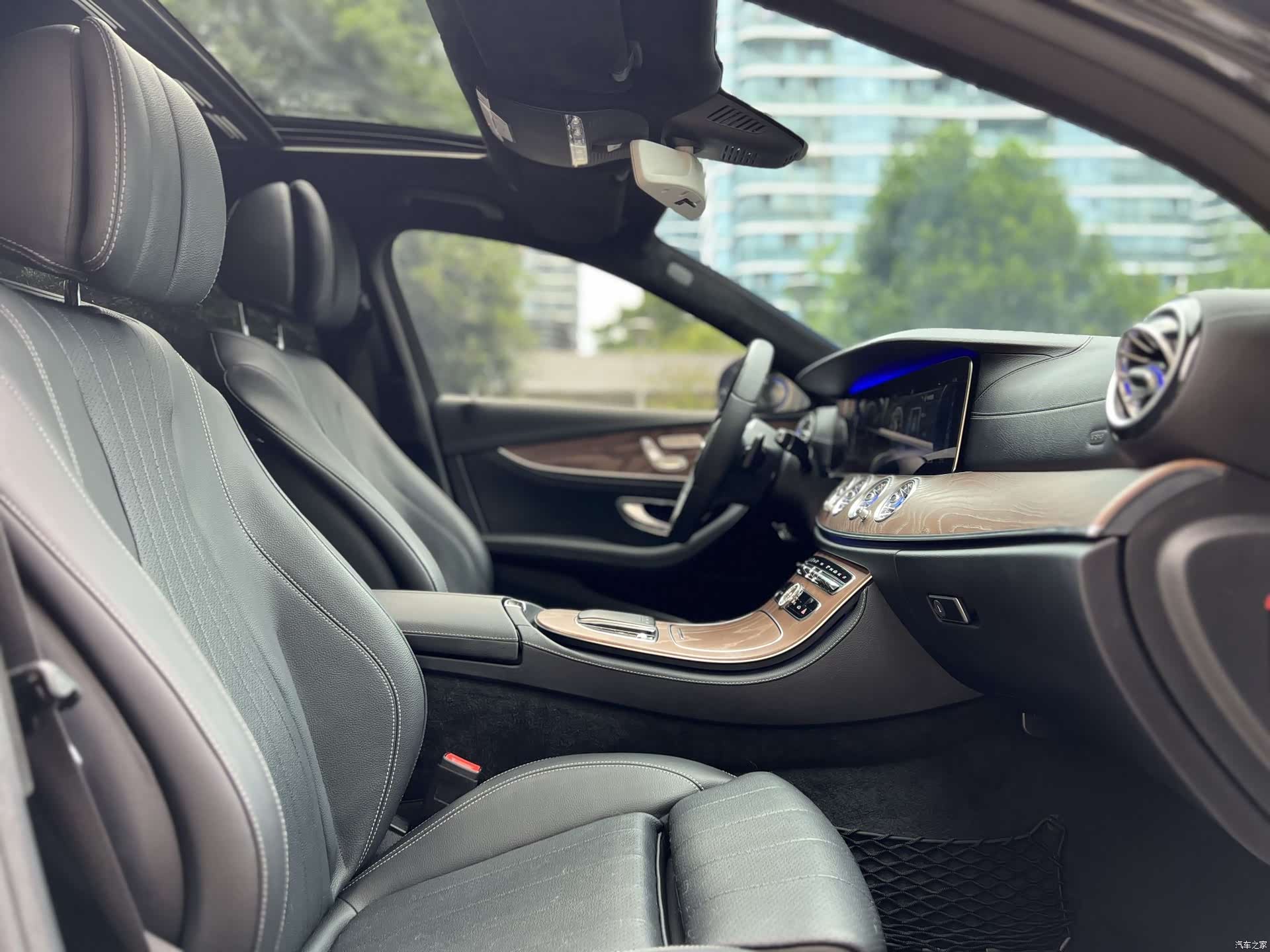 Mercedes-Benz E-Class, 2019 11