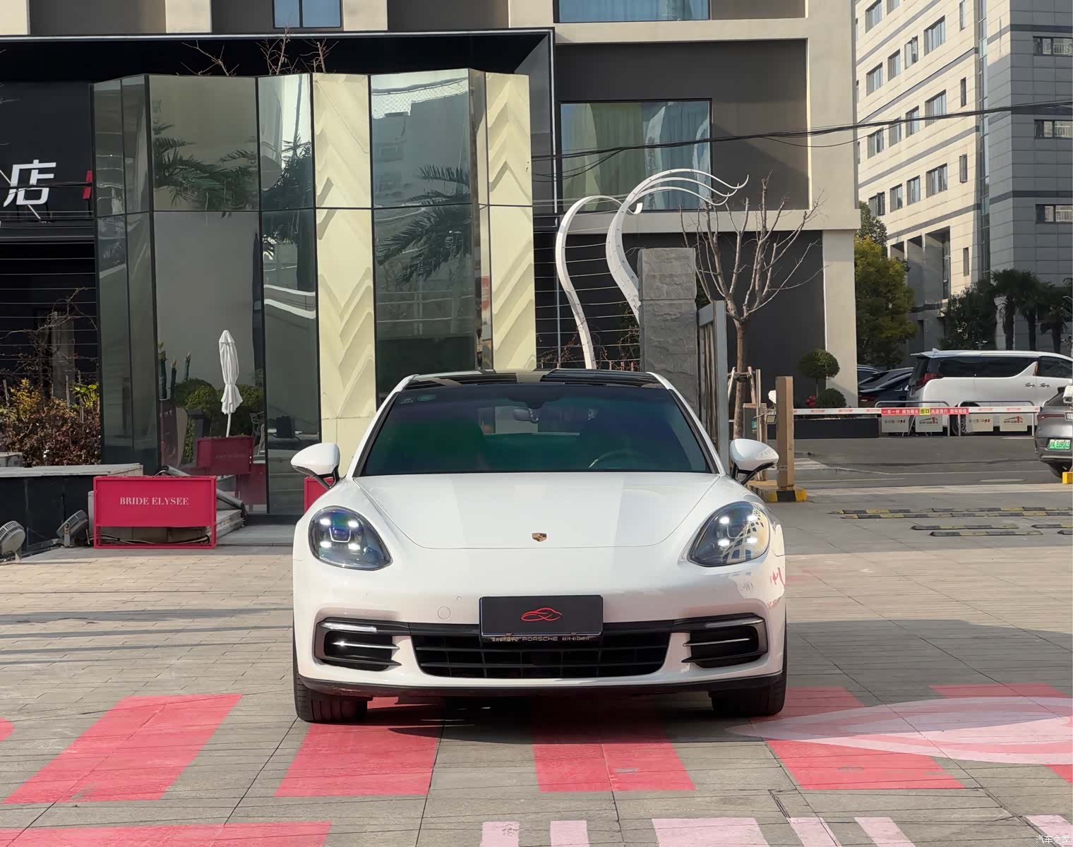 Porsche Panamera, 2017 2