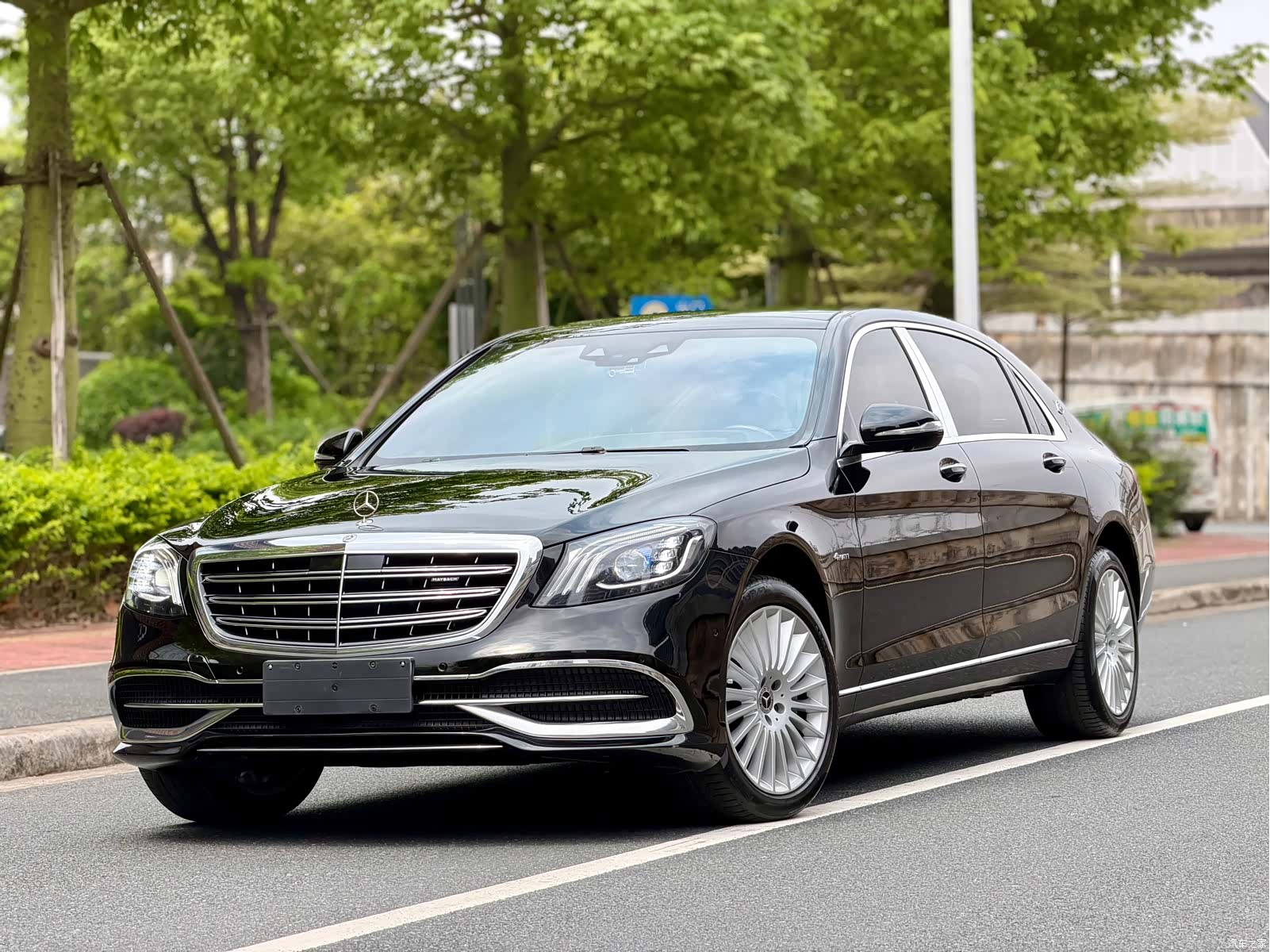 Maybach S-Class, 2018 1