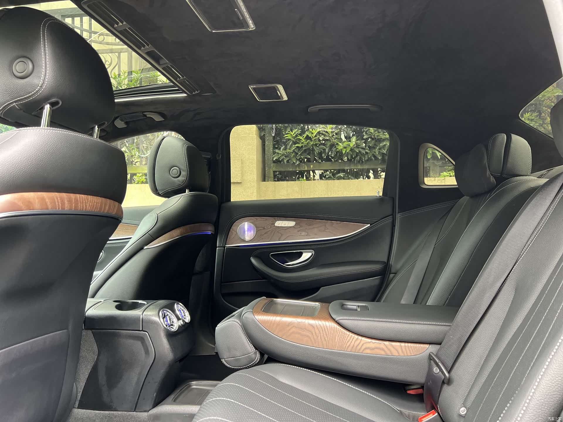 Mercedes-Benz E-Class, 2019 10