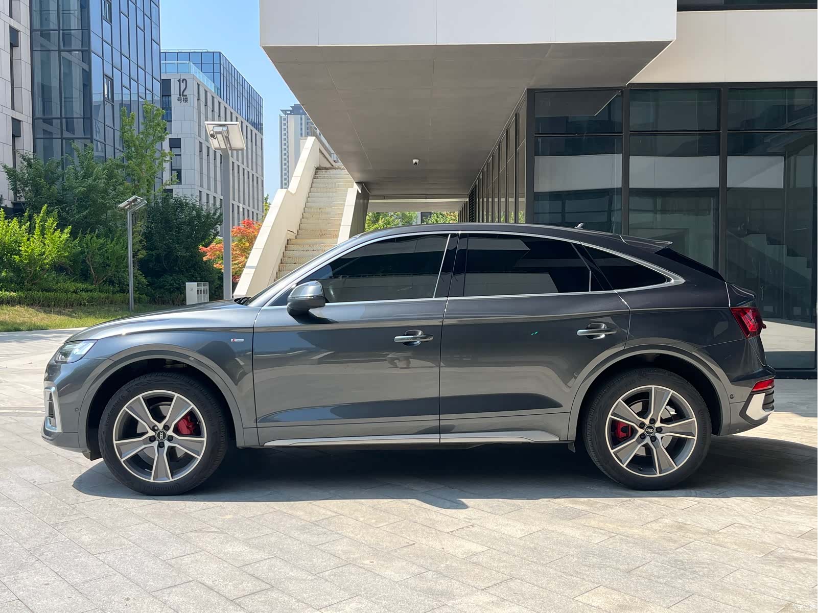 Audi Q5L, 2022 3