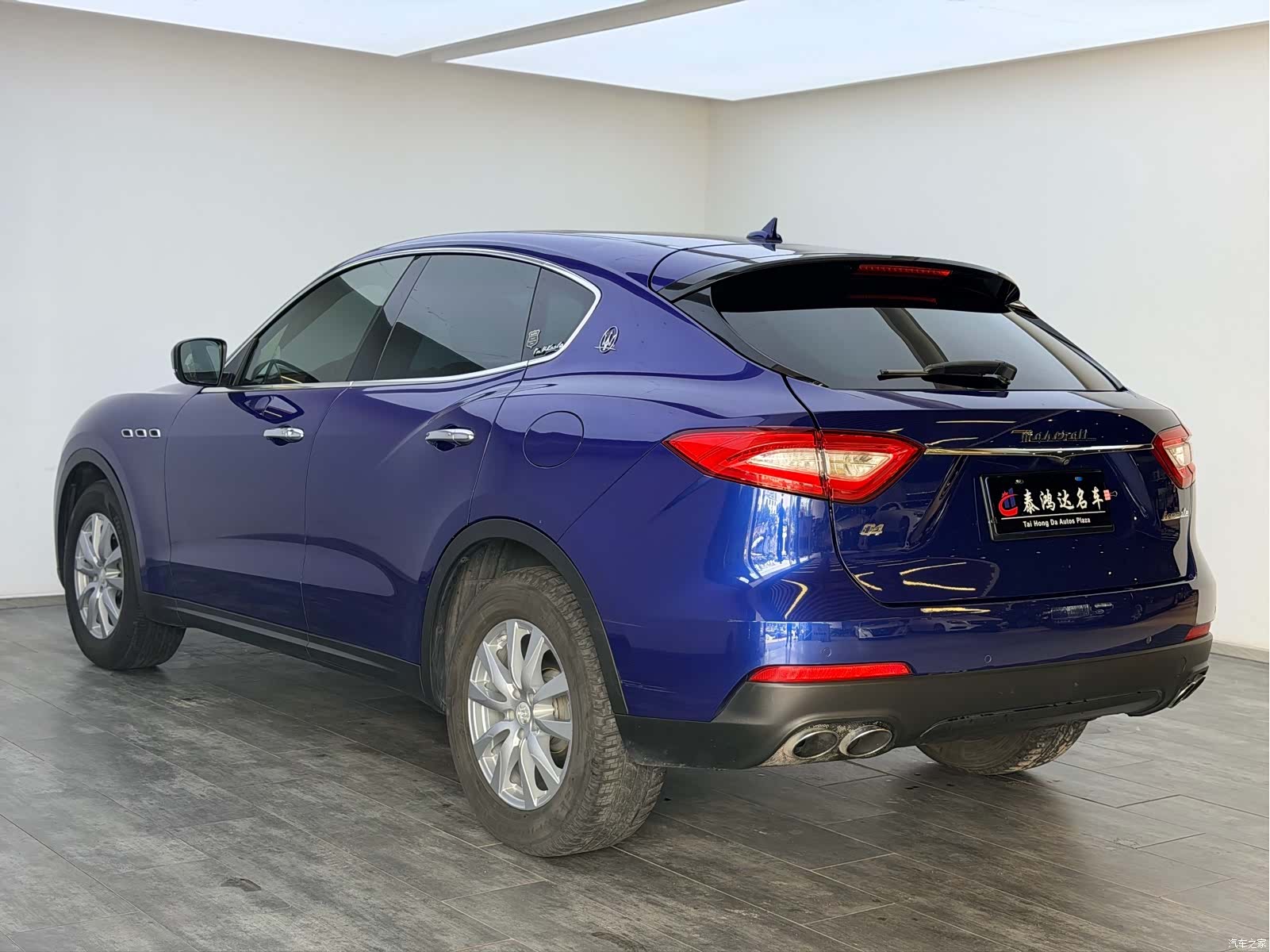 Maserati Levante, 2018 все фото