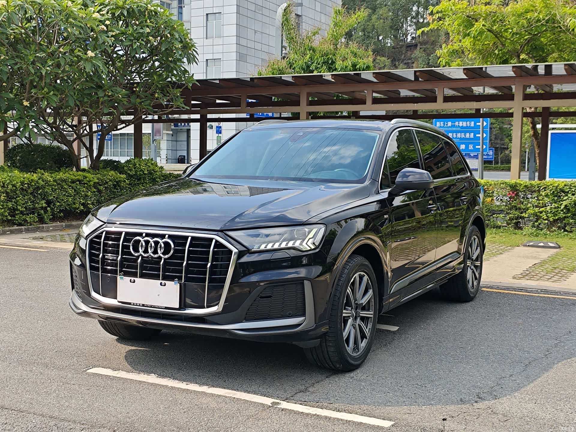 Audi Q7, 2021 1