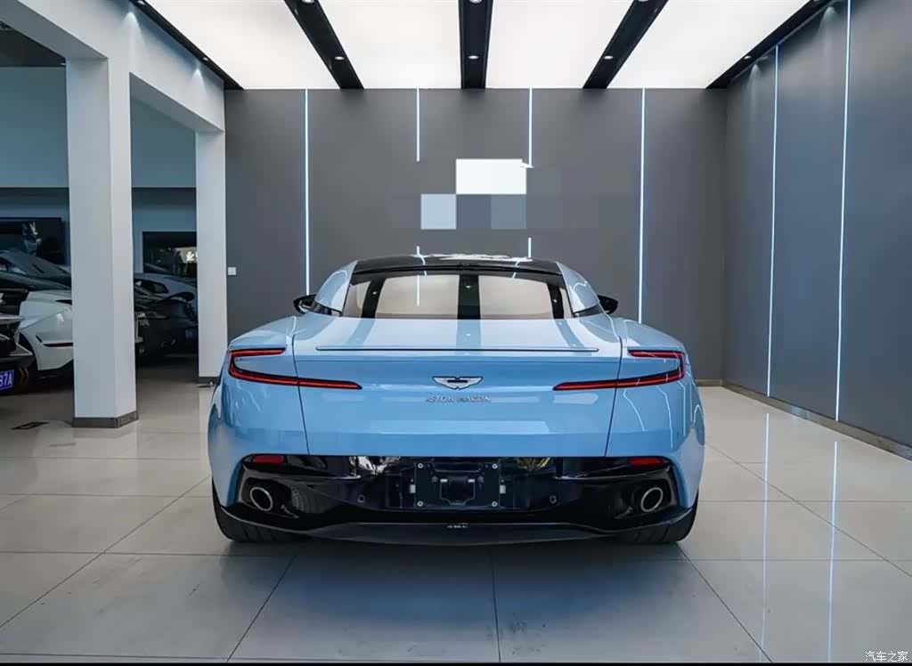 Aston Martin DB11, 2020 все фото