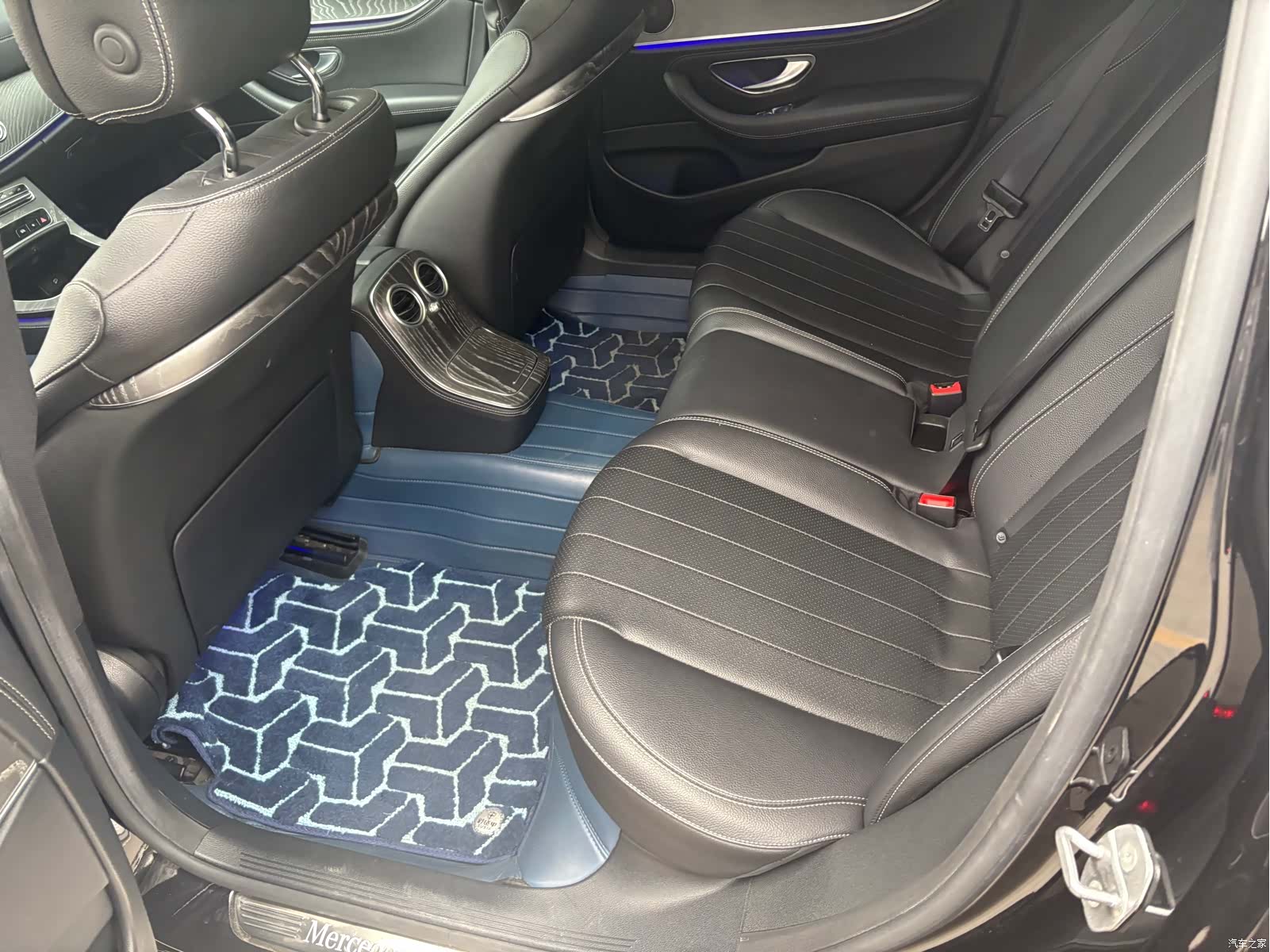 Mercedes-Benz E-Class, 2022 все фото