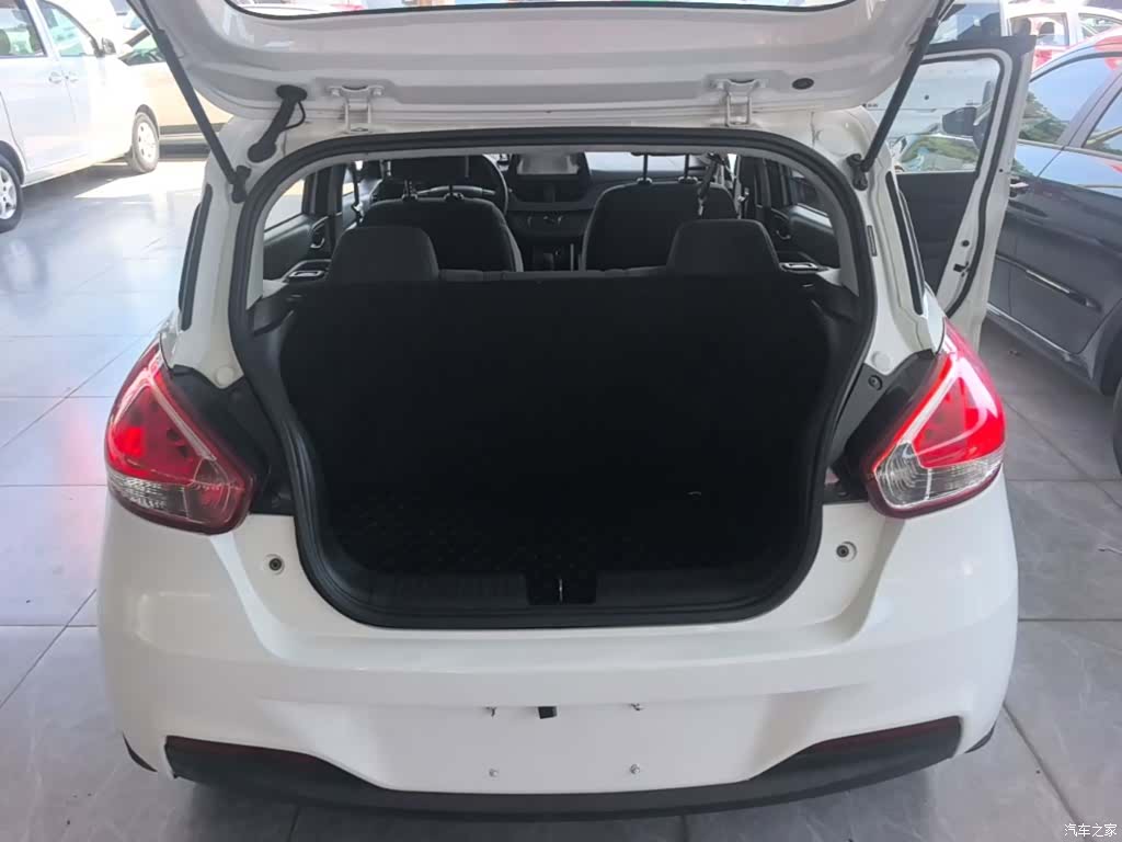 Wuling 310, 2017 19