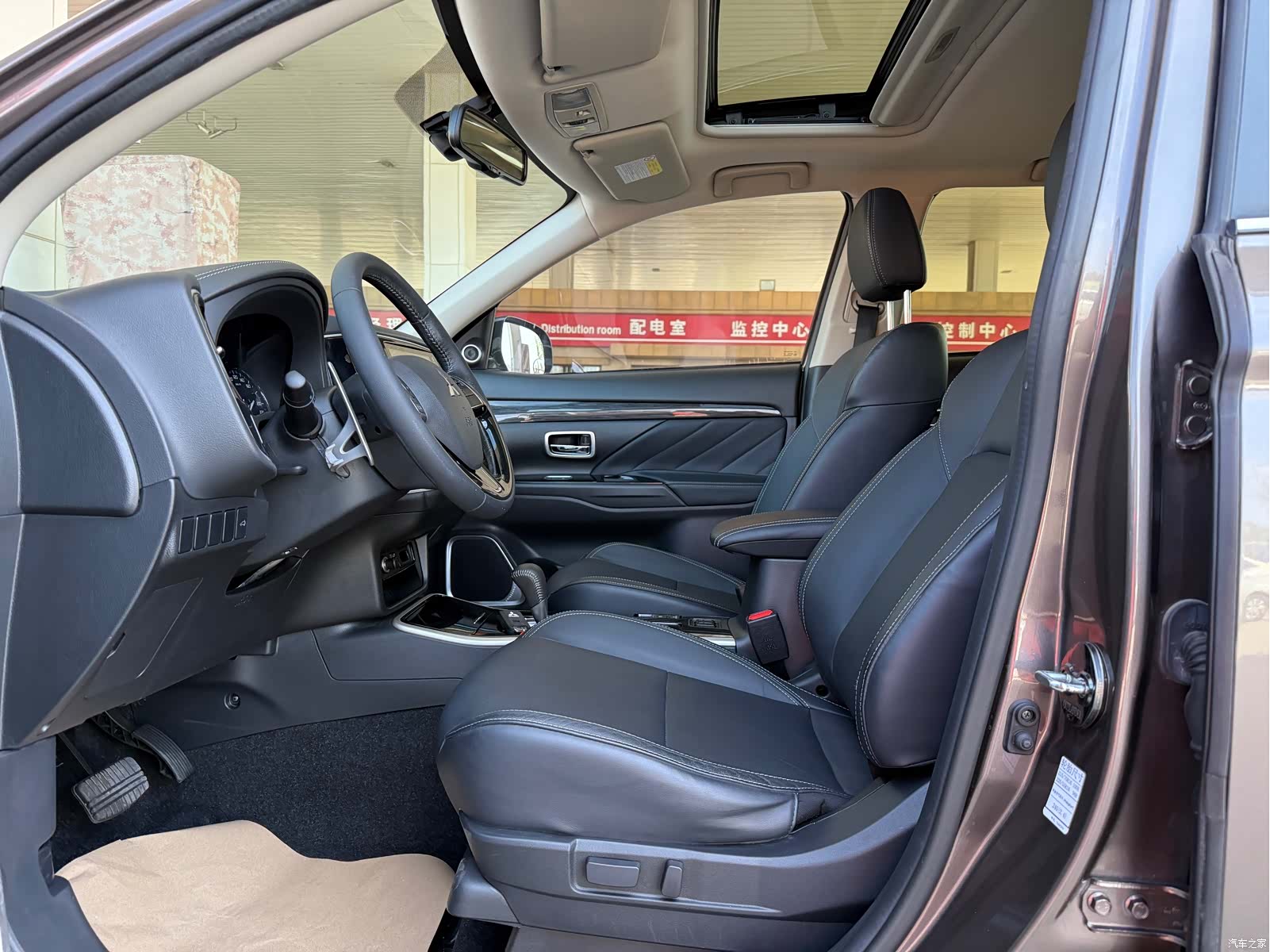 Mitsubishi Outlander, 2019 9