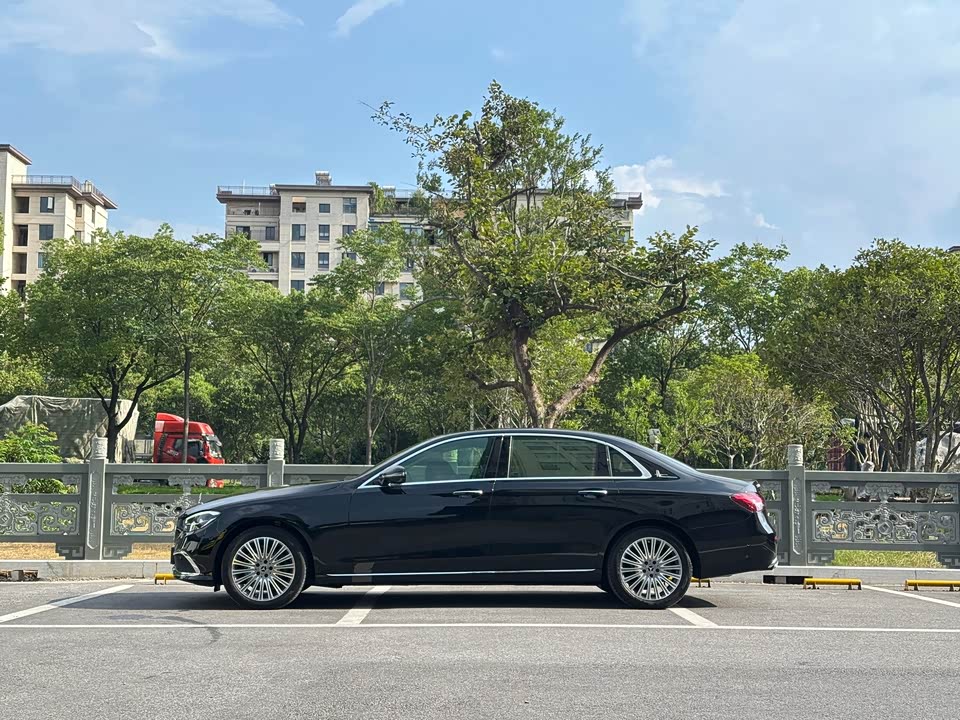 Mercedes-Benz E-class Mercedes-Benz E-class
