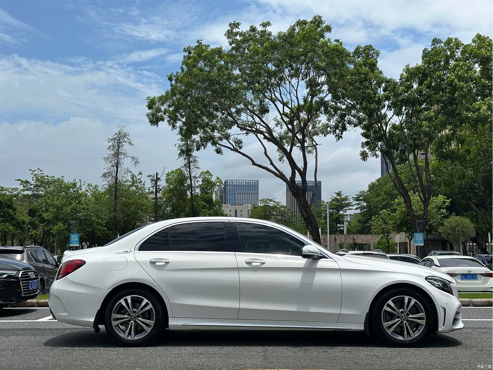 Mercedes-Benz C-Class, 2019 15