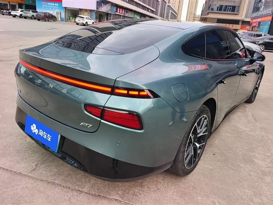 XPENG P7