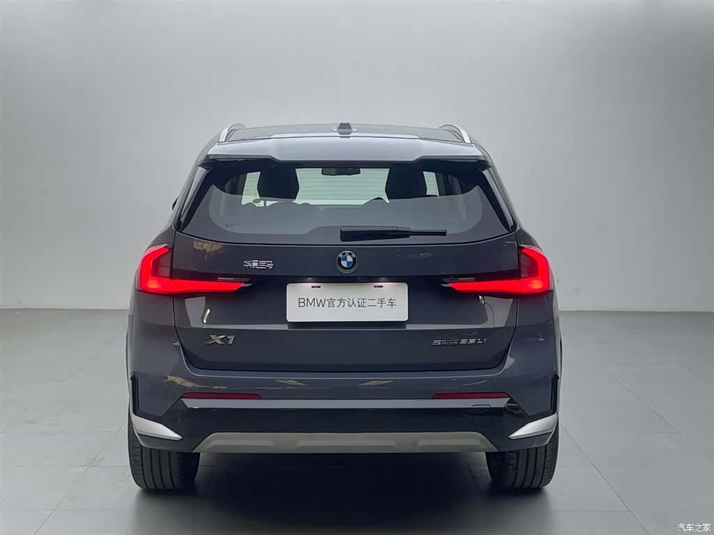 BMW X1, 2024 все фото