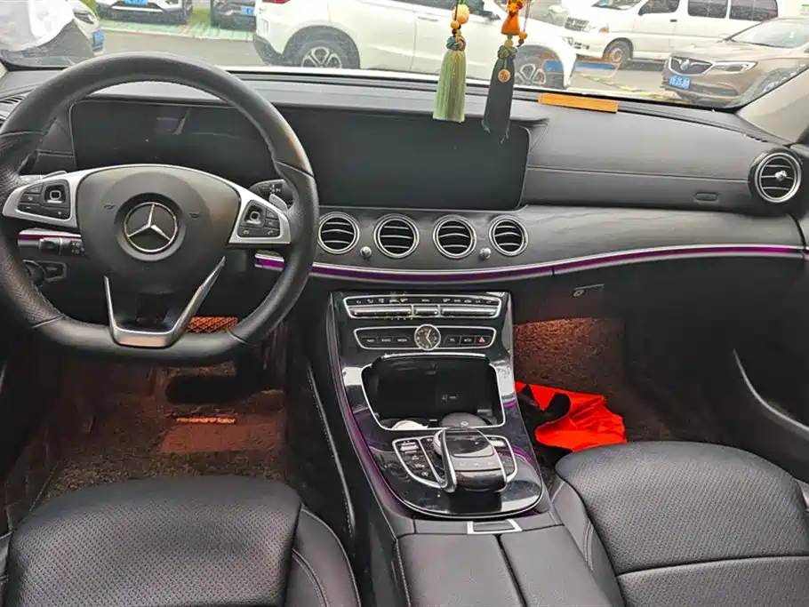Mercedes-Benz E-class Mercedes-Benz E-class