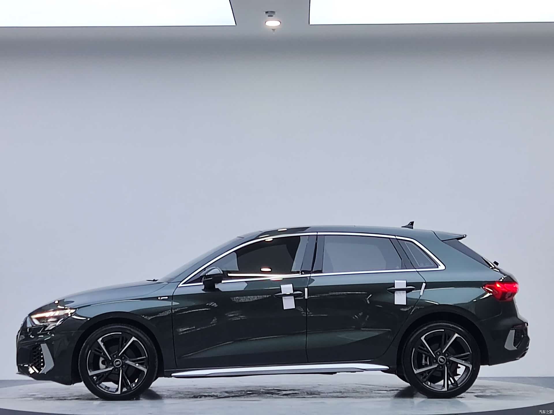 Audi A3, 2022 все фото