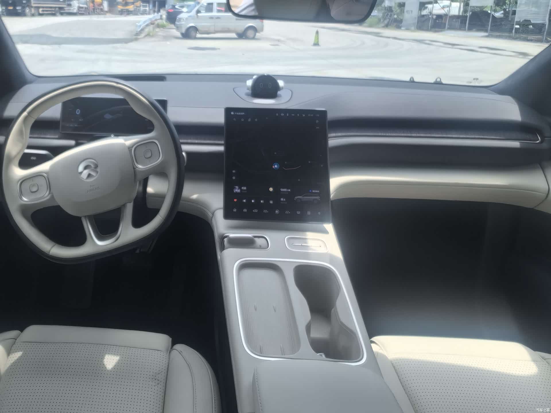 NIO ES6, 2023 8