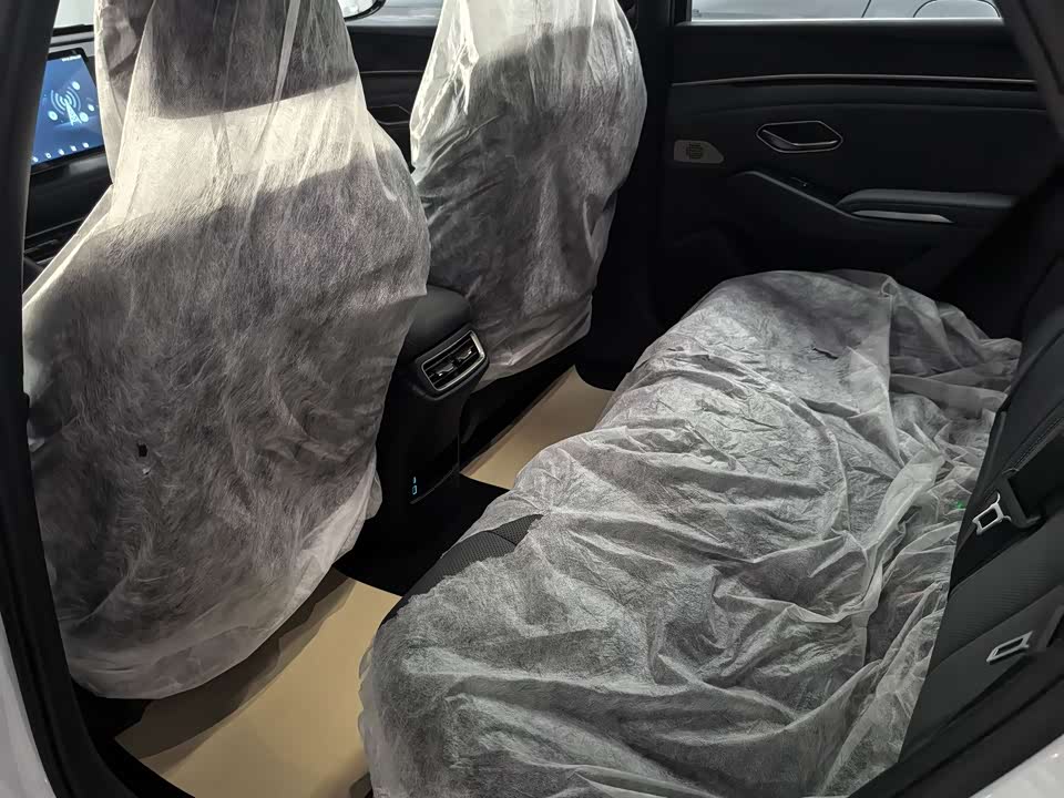 BYD Qin L