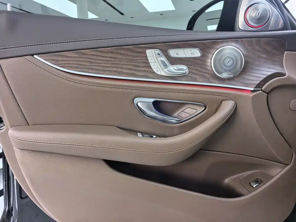 Mercedes-Benz E-class Mercedes-Benz E-class