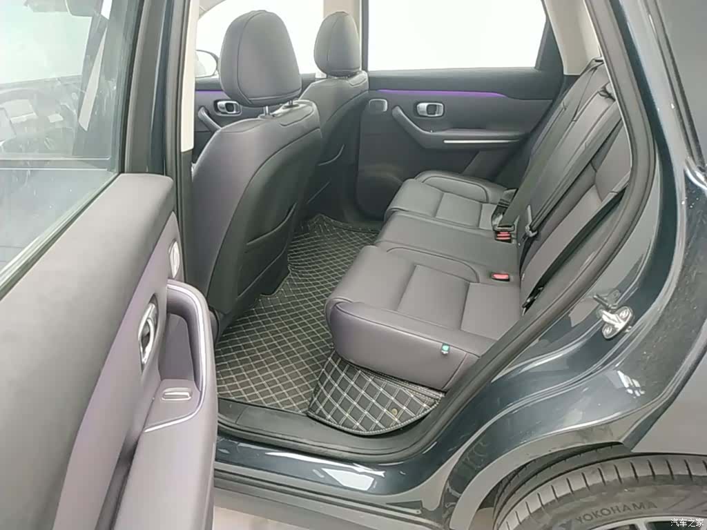 Leapmotor C10, 2025 17