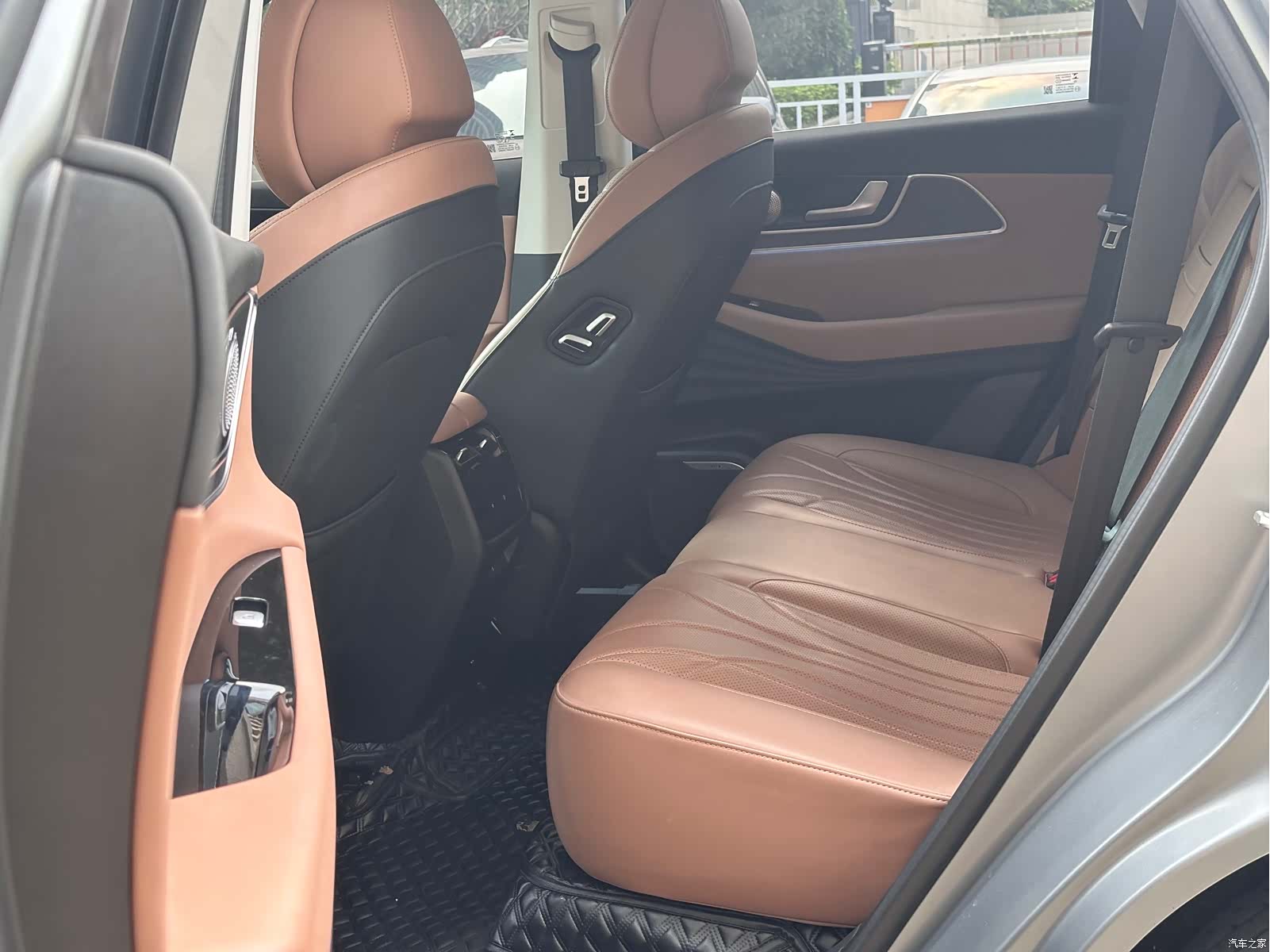 Chery Tiggo 8, 2025 15