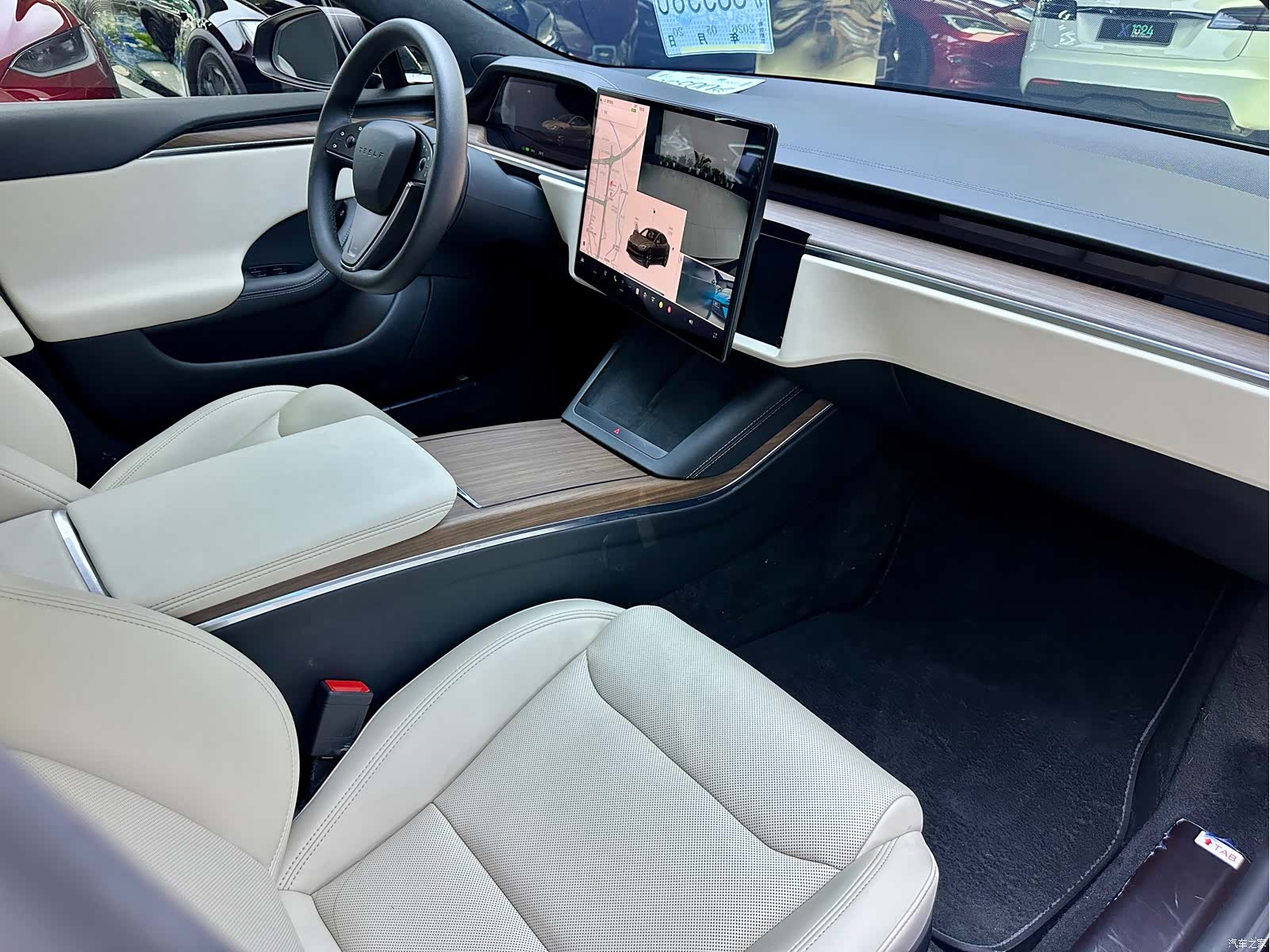 Tesla Model S, 2024 16