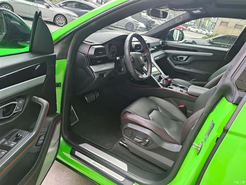 Lamborghini Urus, 2021 7