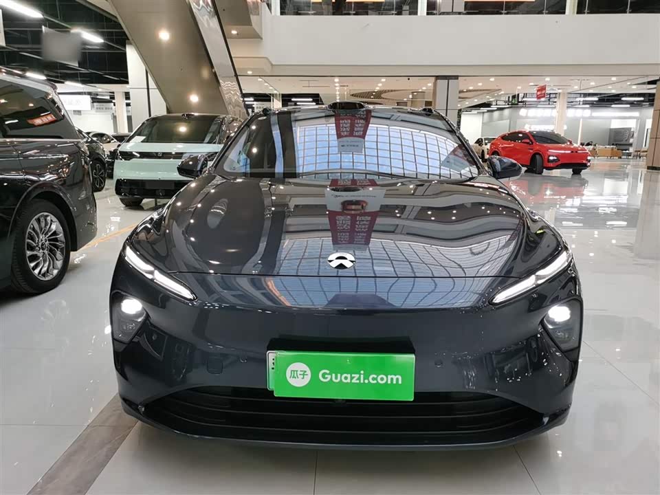 NIO ET7