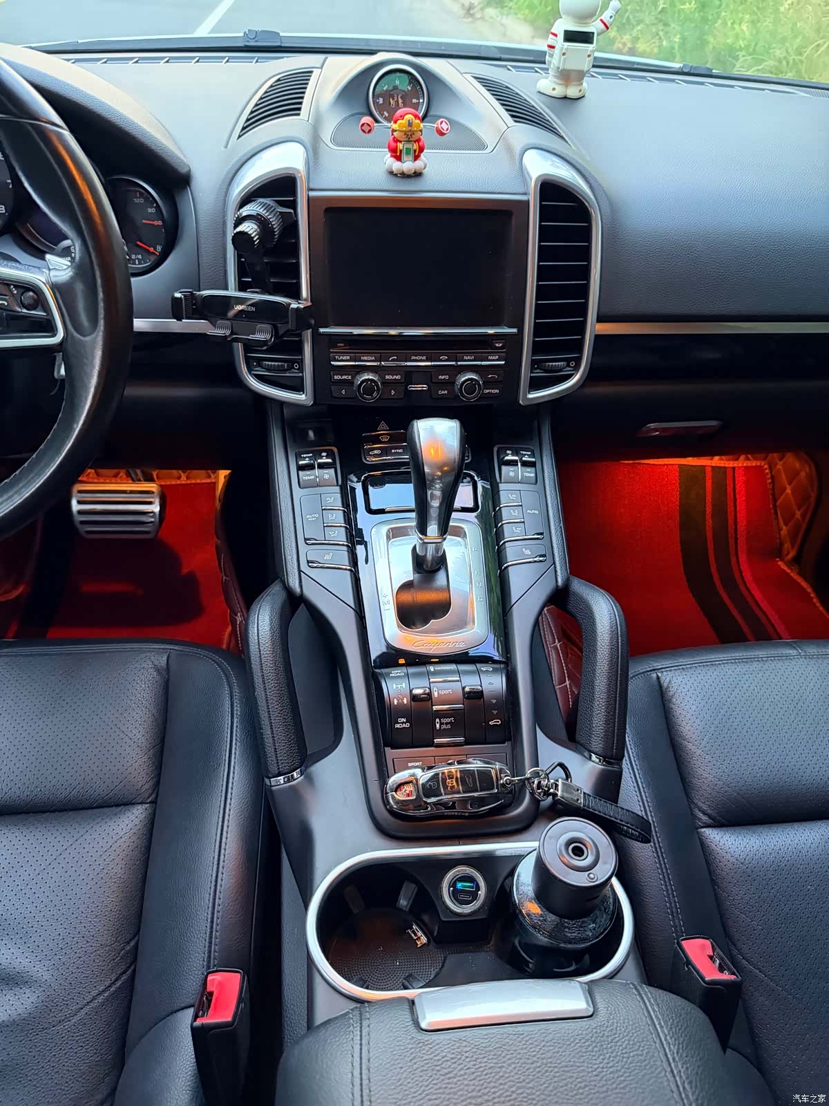 Porsche Cayenne, 2015 11