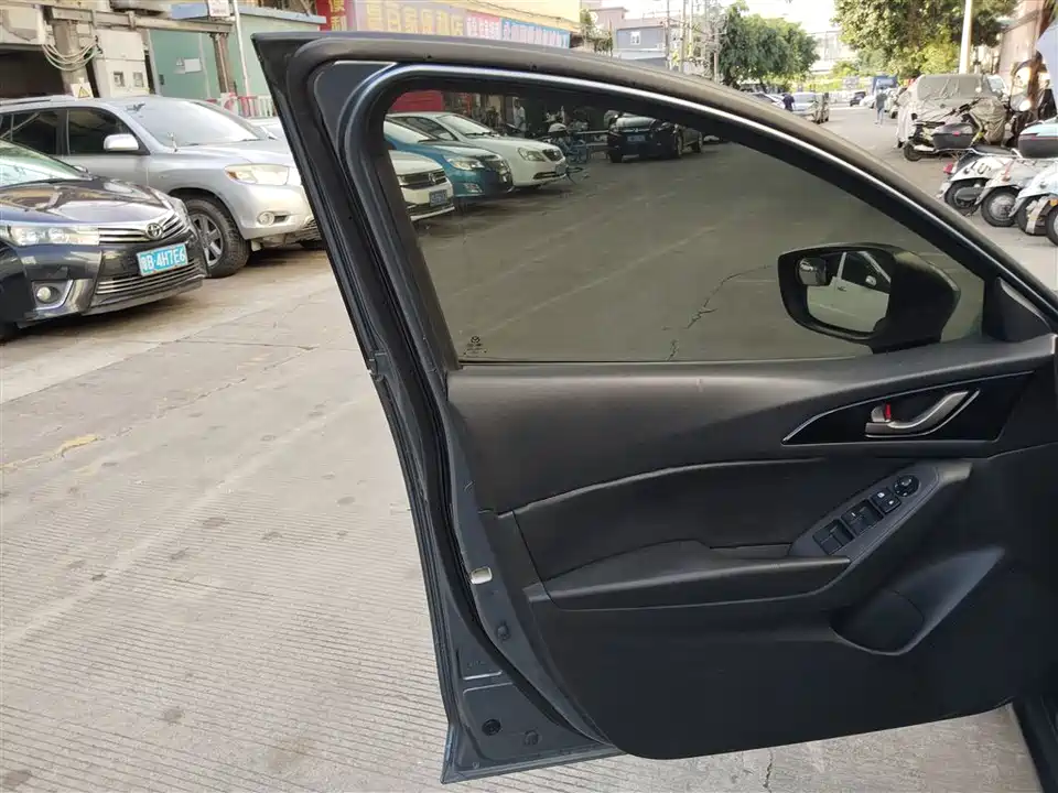 Mazda 3 Angkesaila Mazda 3 Angkesaila