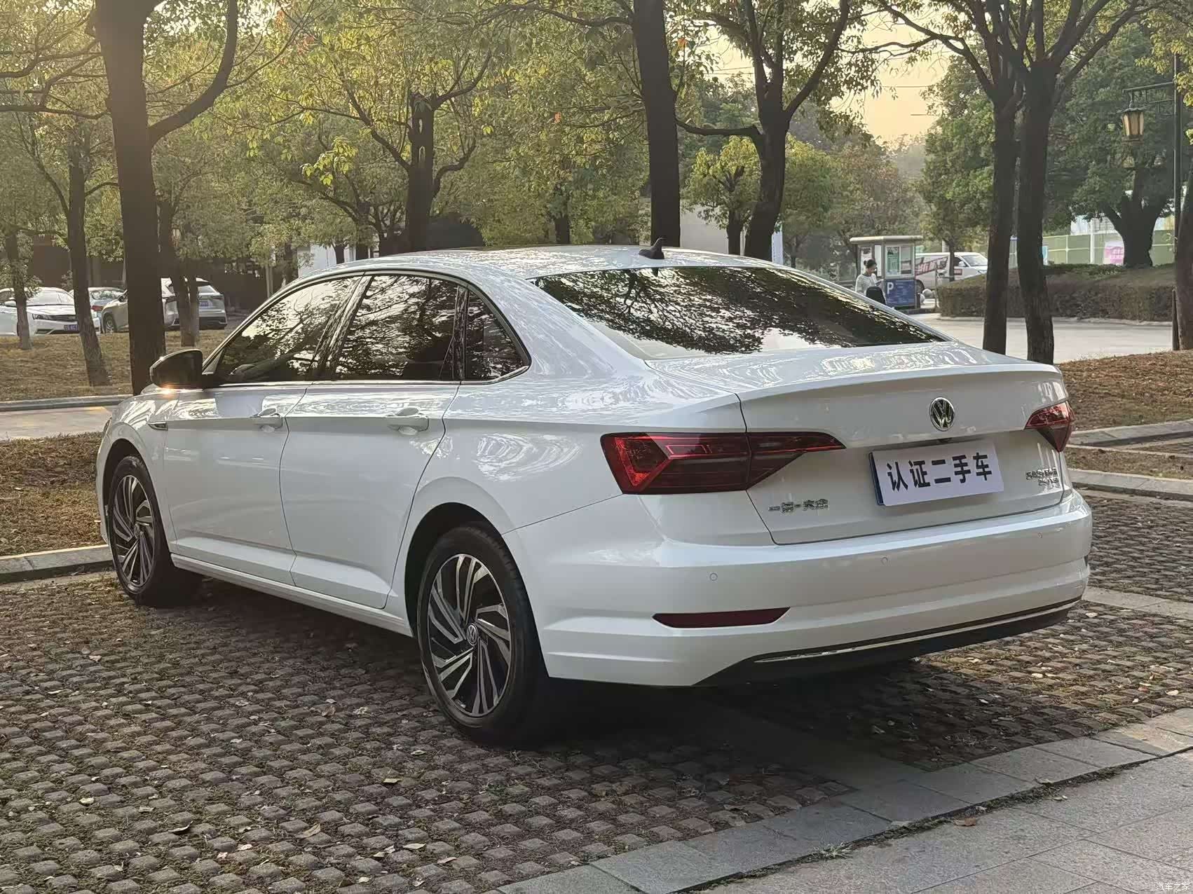 Volkswagen Sagitar, 2022 12