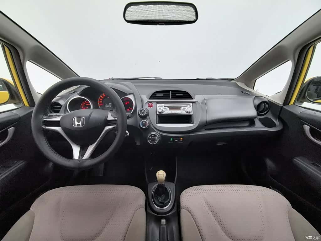 Honda Fit, 2009 все фото