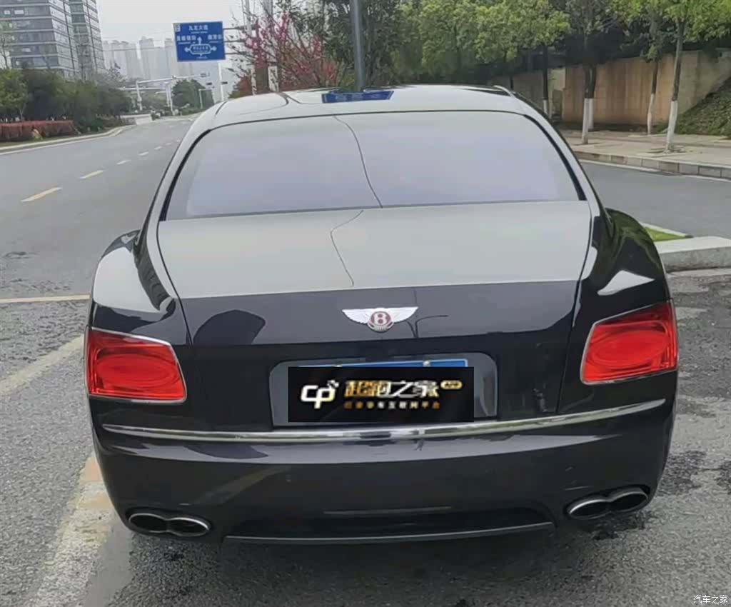 Bentley Flying Spur, 2018 3