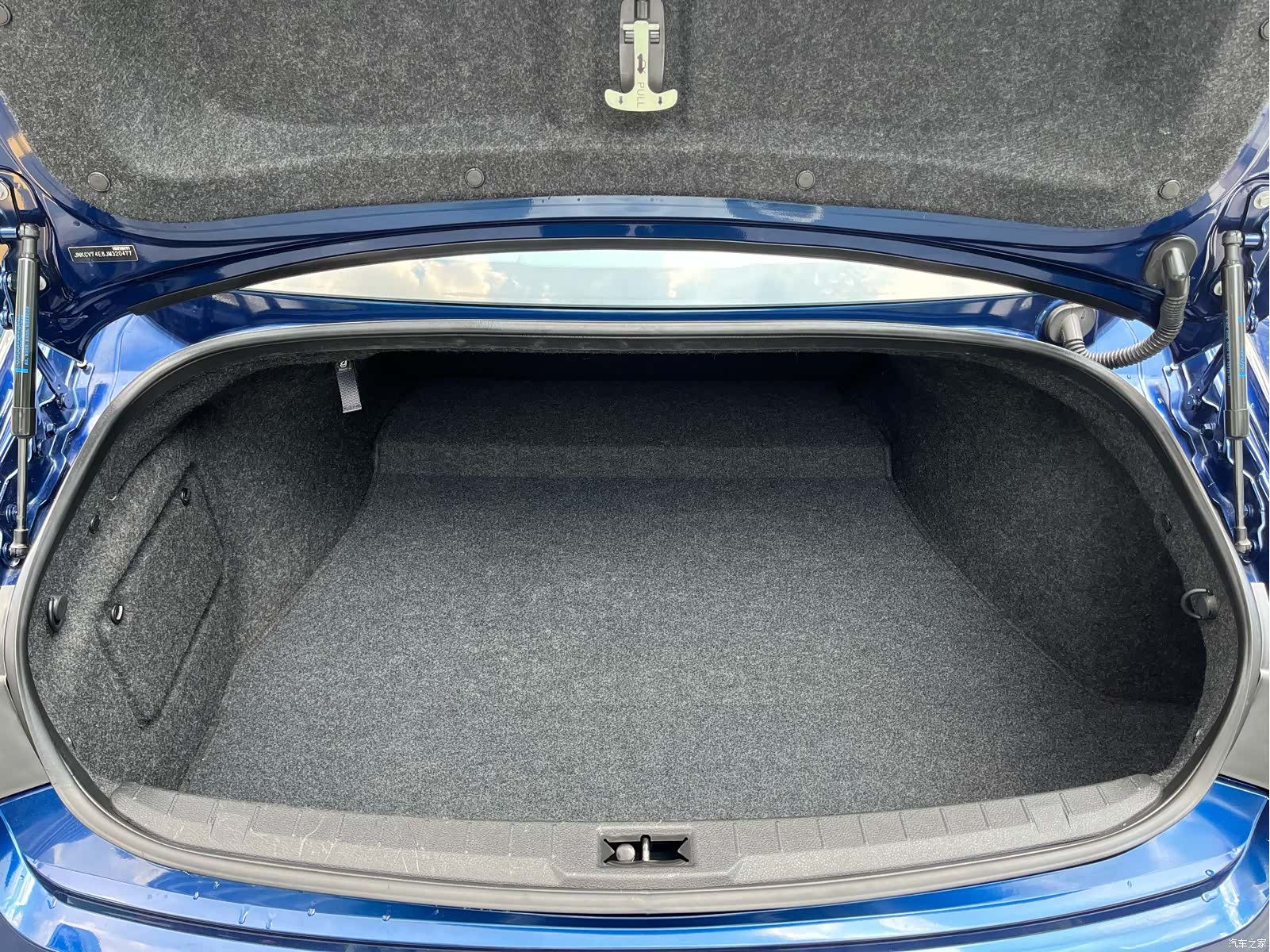 Infiniti Q60, 2019 37