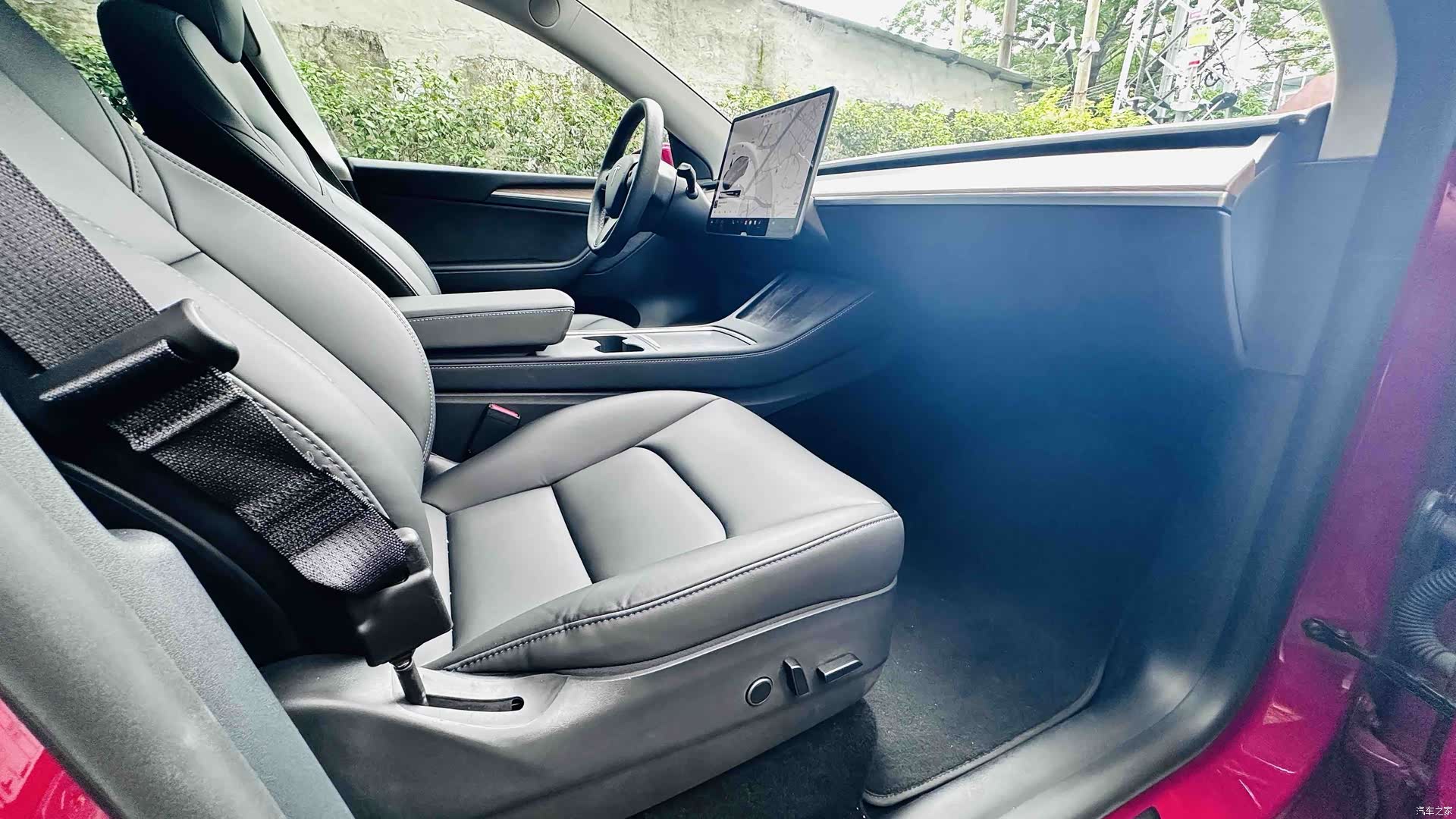 Tesla Model Y, 2021 12