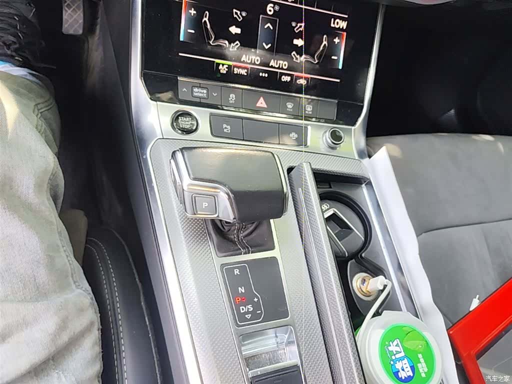 Audi A6L, 2021 14