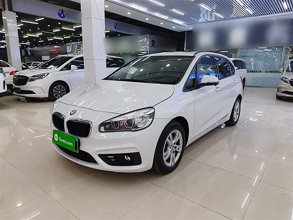 BMW 2 series station wagon