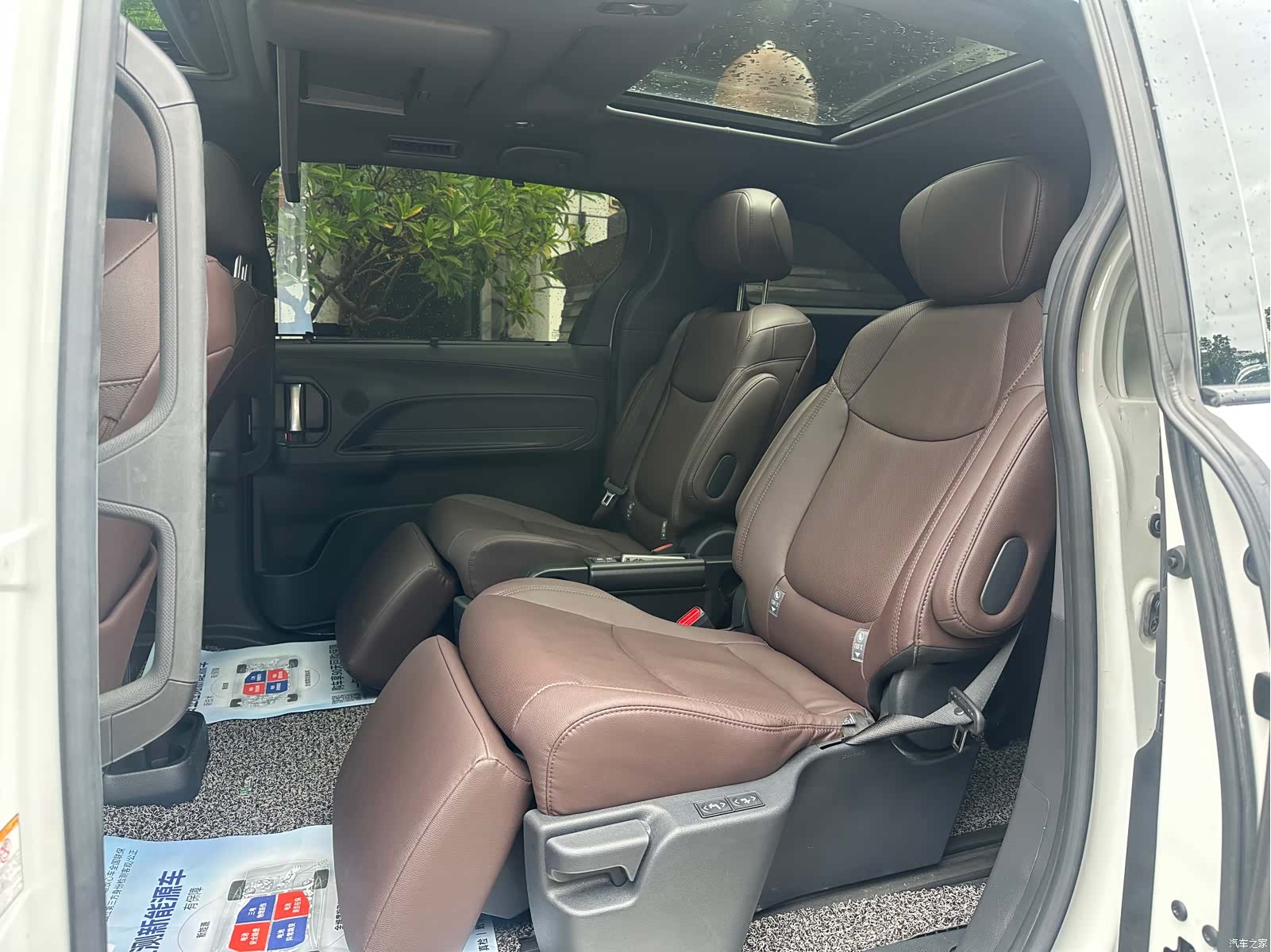 Toyota Sienna, 2022 8