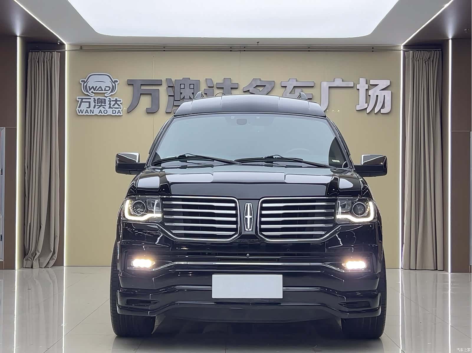 Lincoln Navigator, 2016 2