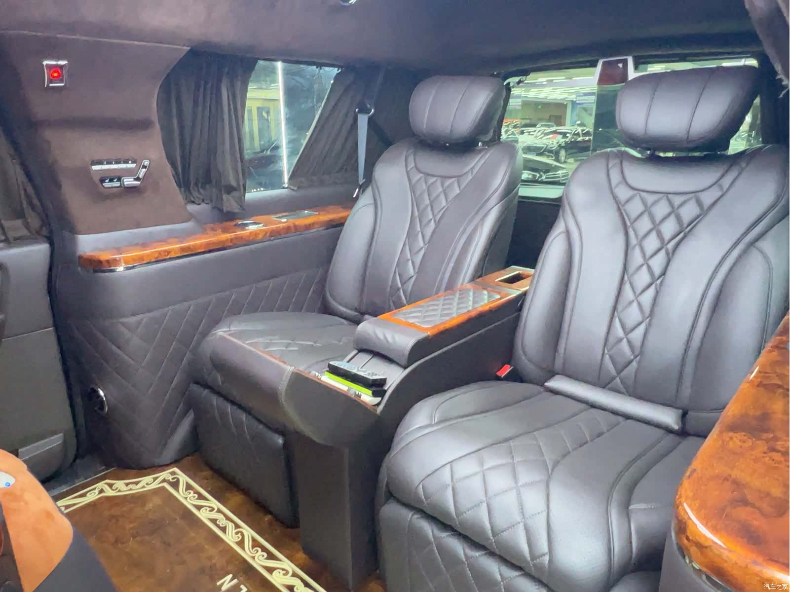 Lincoln Navigator, 2016 10