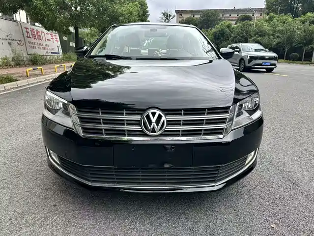 Volkswagen Lavida 2013 — купить из Китая под заказ