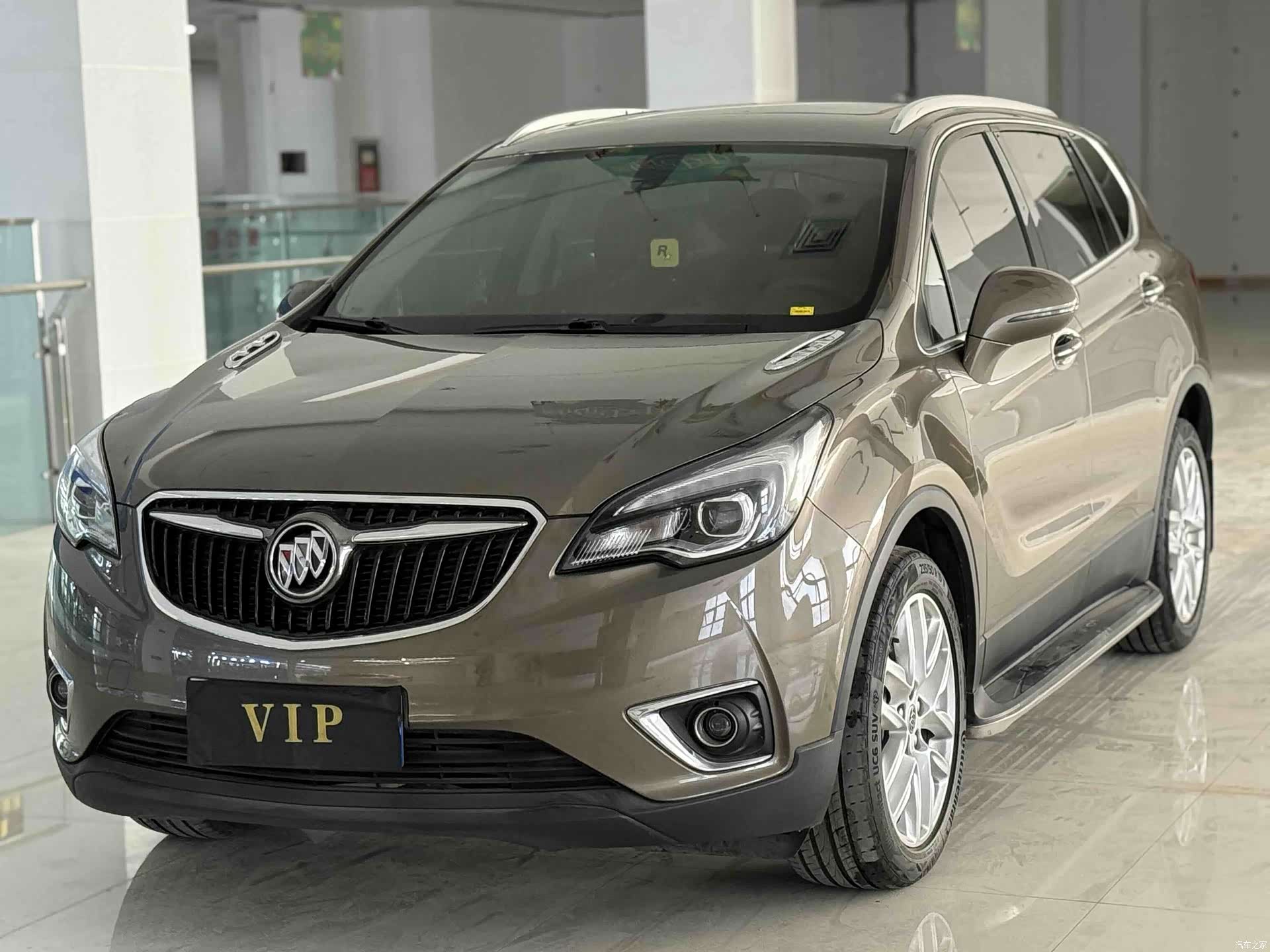 Buick Envision Plus, 2018 1