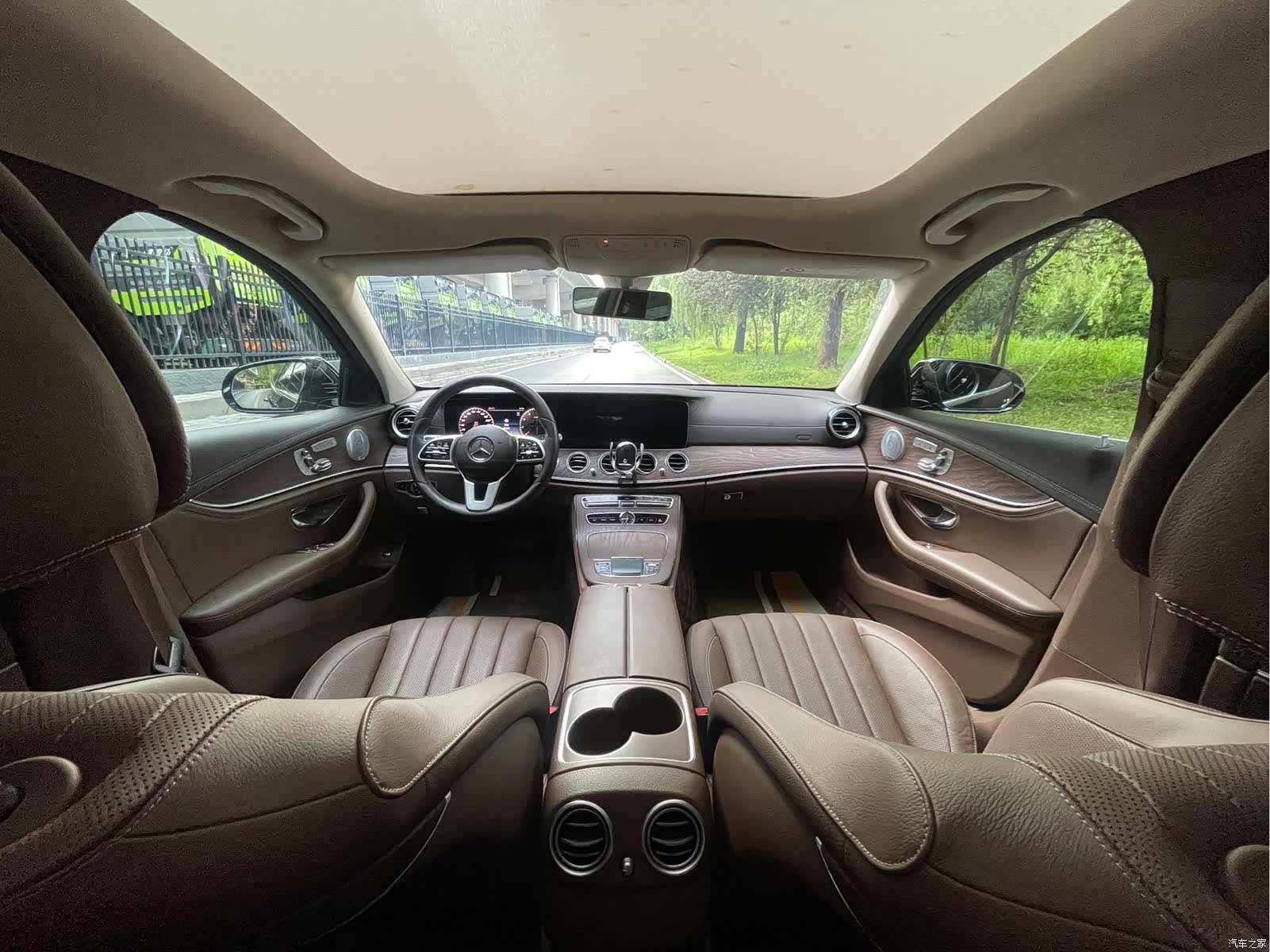 Mercedes-Benz E-Class, 2020 8